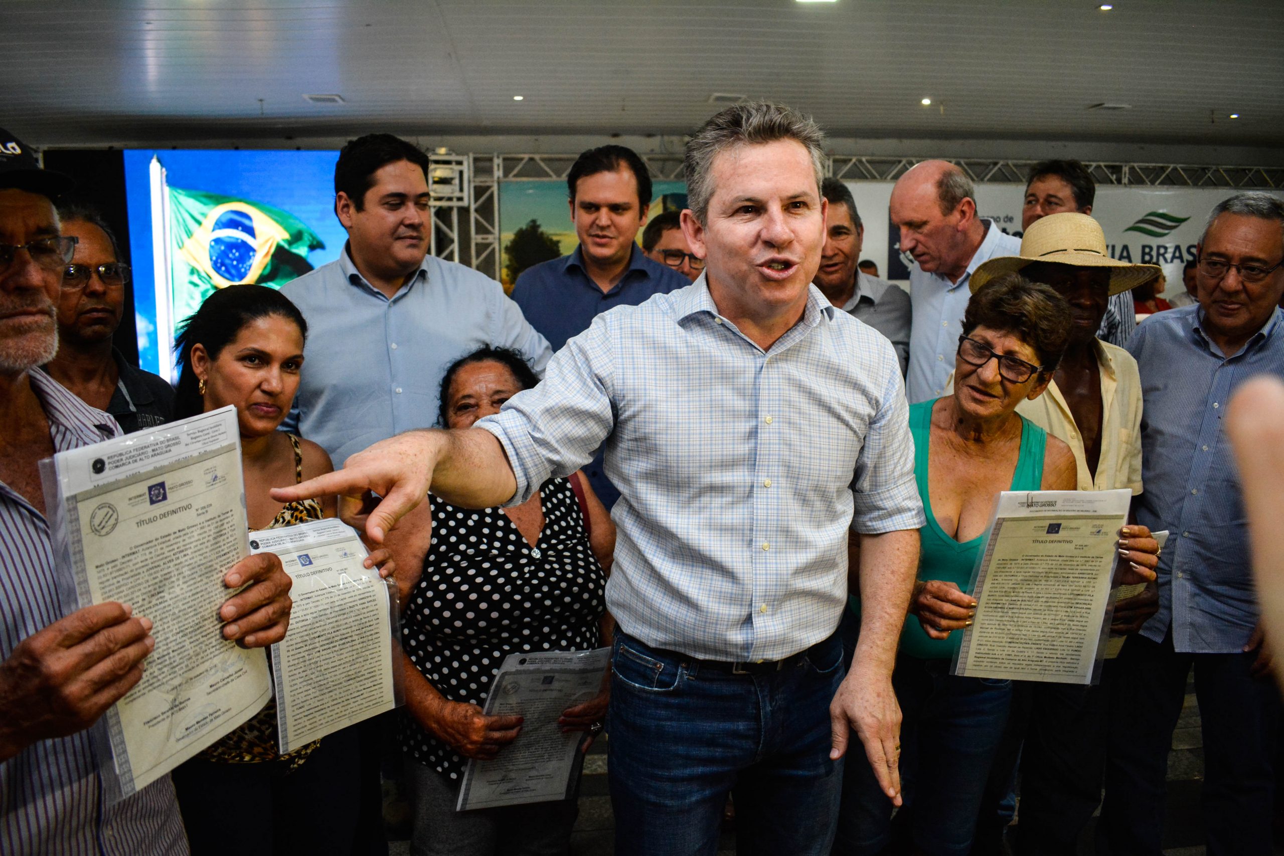 Photo of MPF denuncia e governador de MT vira réu por falsidade ideológica