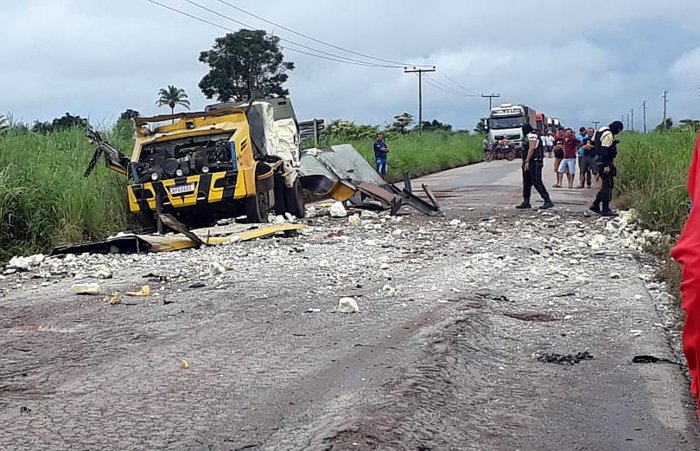 Photo of Bandidos explodem carro-forte na BR 158 próximo a Casa de Tábua no Sul do Pará