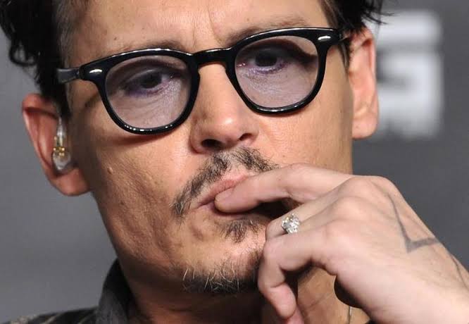 Photo of Festival de Berlim 2020: Johnny Depp estrela filme que cita tragédia de Brumadinho