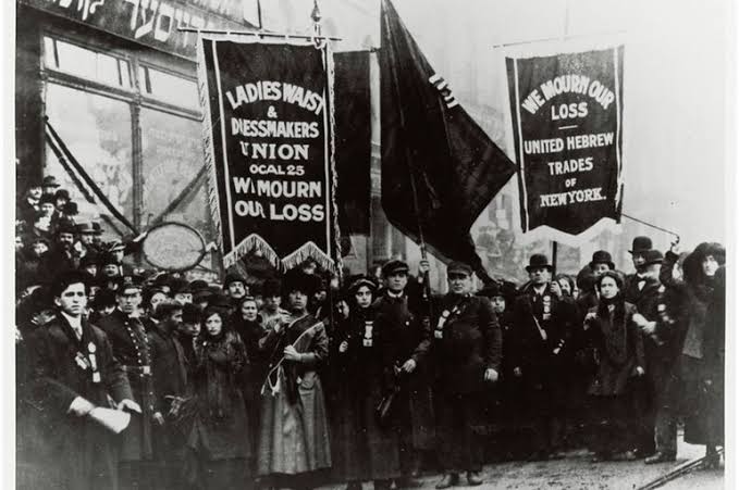 Photo of O dia 8 de março nasceu para lembrar um incêndio que, em 1911, matou 146 trabalhadoras em uma fábrica de Nova York