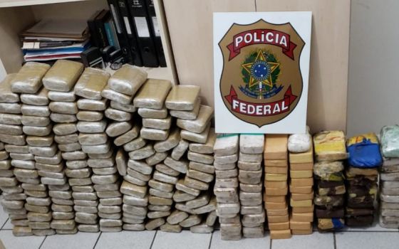Photo of Barra do Garças- Polícia Federal apreende 172 kg de drogas e munições em carga de ração