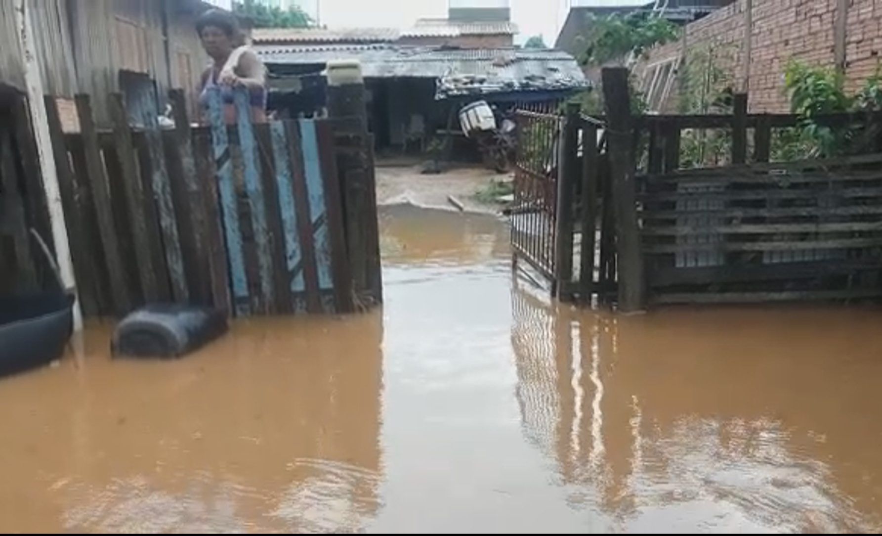 Photo of Querência – Chuva traz prejuízo para moradores na cidade