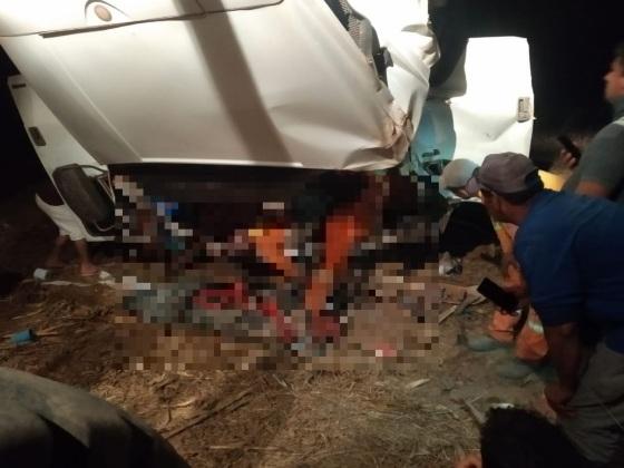 Photo of MT- Caminhão tem problema mecânico, tomba e mata 4 trabalhadores