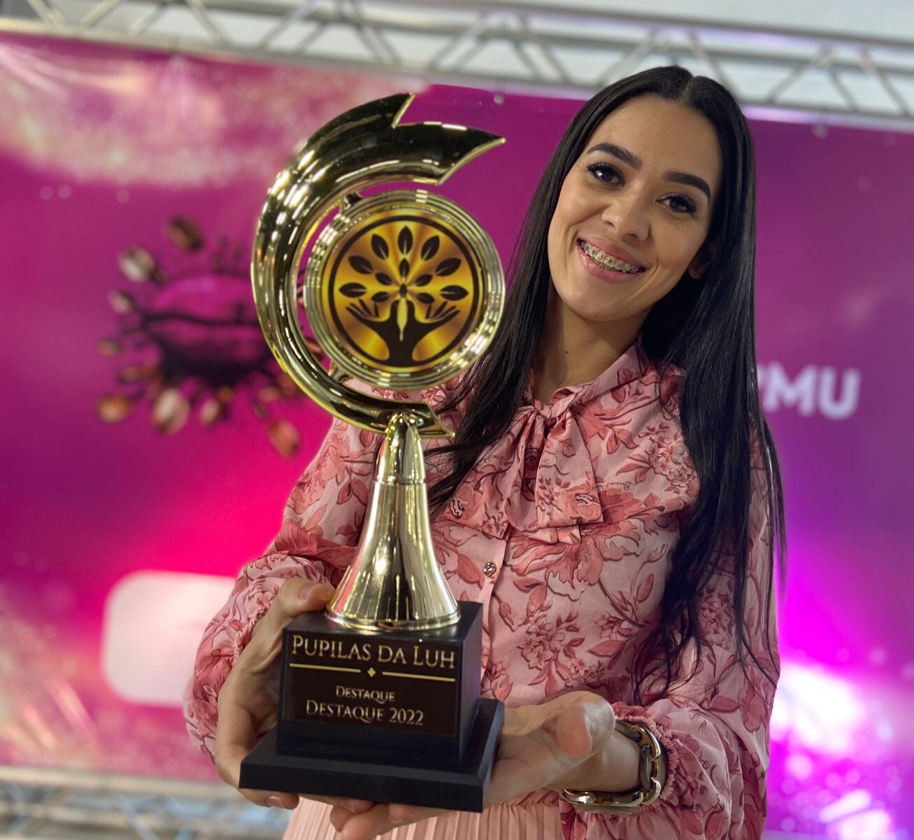 Photo of Querenciana ganha 1º Lugar 🥇 em Micropigmentação labial no Campeonato em Natal