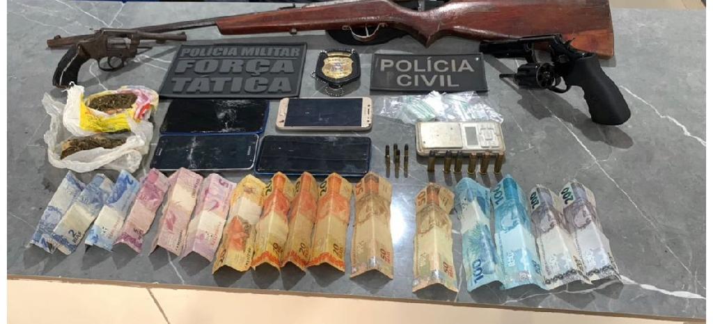 Photo of Polícia Civil e PM prendem três pessoas vendendo drogas na zona rural de Vila Rica