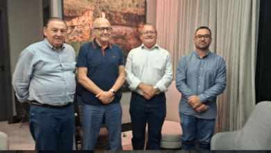 Photo of Prefeito Gilmar Wentz se reuniu com o Deputado Estadual Nininho para tratar de importantes demandas de infraestrutura para a região