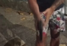 Photo of Motoboy é baleado após discussão em condomínio na Taquara-RJ