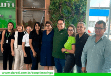 Photo of Prefeita de Ribeirão Cascalheira visita agência Sicredi Araxingu e celebra início do pagamento dos servidores pela cooperativa