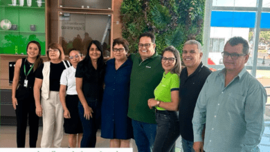 Photo of Prefeita de Ribeirão Cascalheira visita agência Sicredi Araxingu e celebra início do pagamento dos servidores pela cooperativa