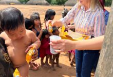 Photo of Crianças indígenas recebem visita especial da Primeira-Dama no Dia das Crianças
