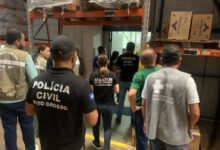 Photo of Polícia Civil e Mapa investigam suspeita de bebidas adulteradas após casos no Araguaia; mais de 7 mil garrafas são retidas em Várzea Grande