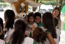 Photo of Querência: Praça Rotary Club recebe visita especial do Coelhinho da Páscoa e encanta crianças do PA Pingos D’Água