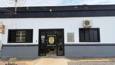 Photo of Polícia Civil prende homem por ameaçar esposa com arma e faca em Canarana